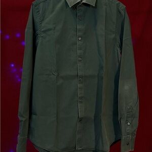 W5 Dark Green Casual Button-Down Shirt